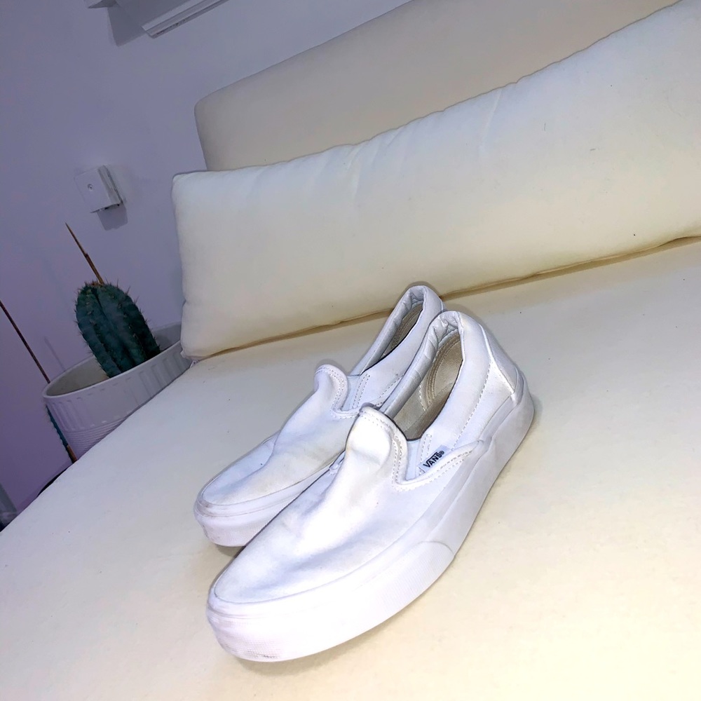 Women’s white slide vans